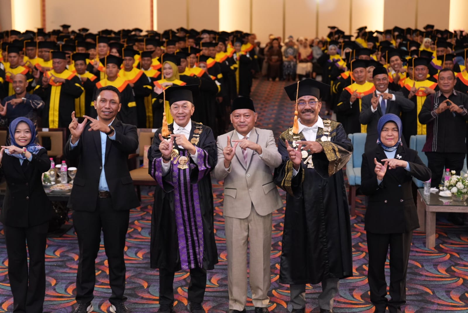 Gambar Kedua