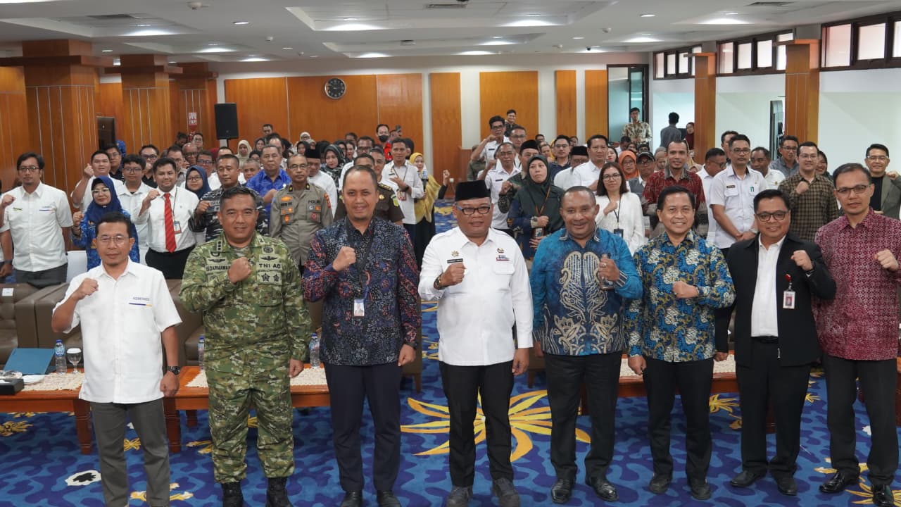 Gambar Kedua