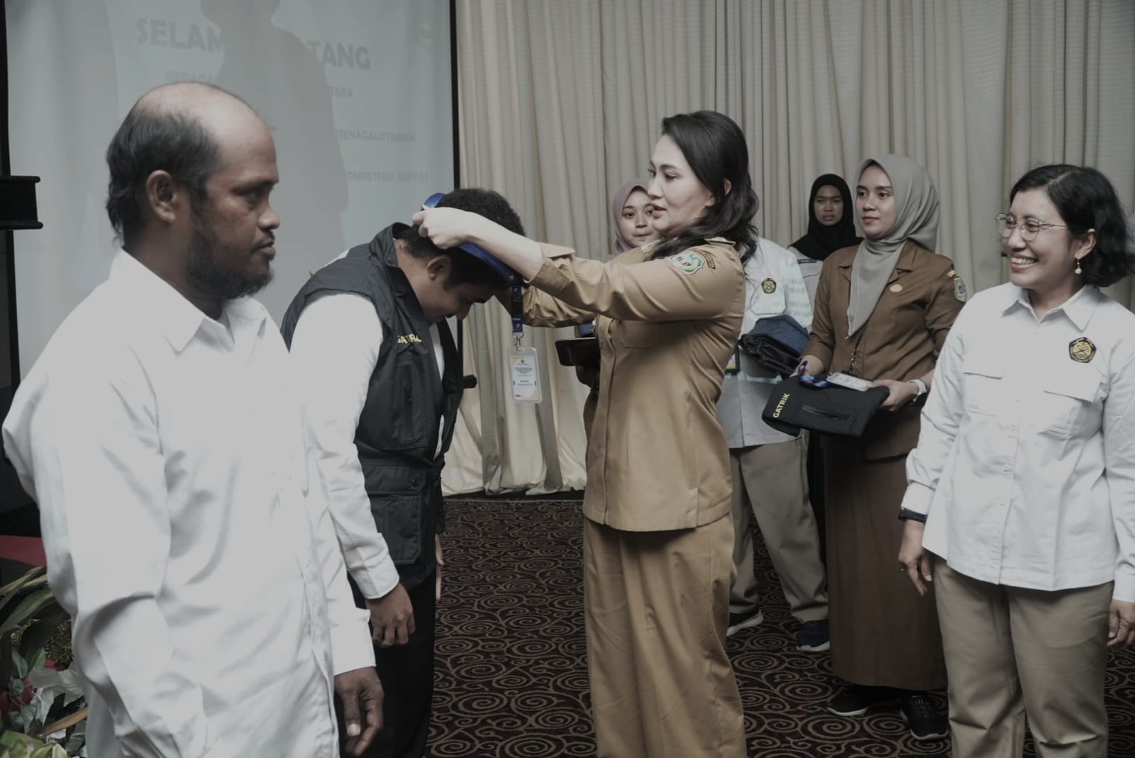 Gambar Kedua