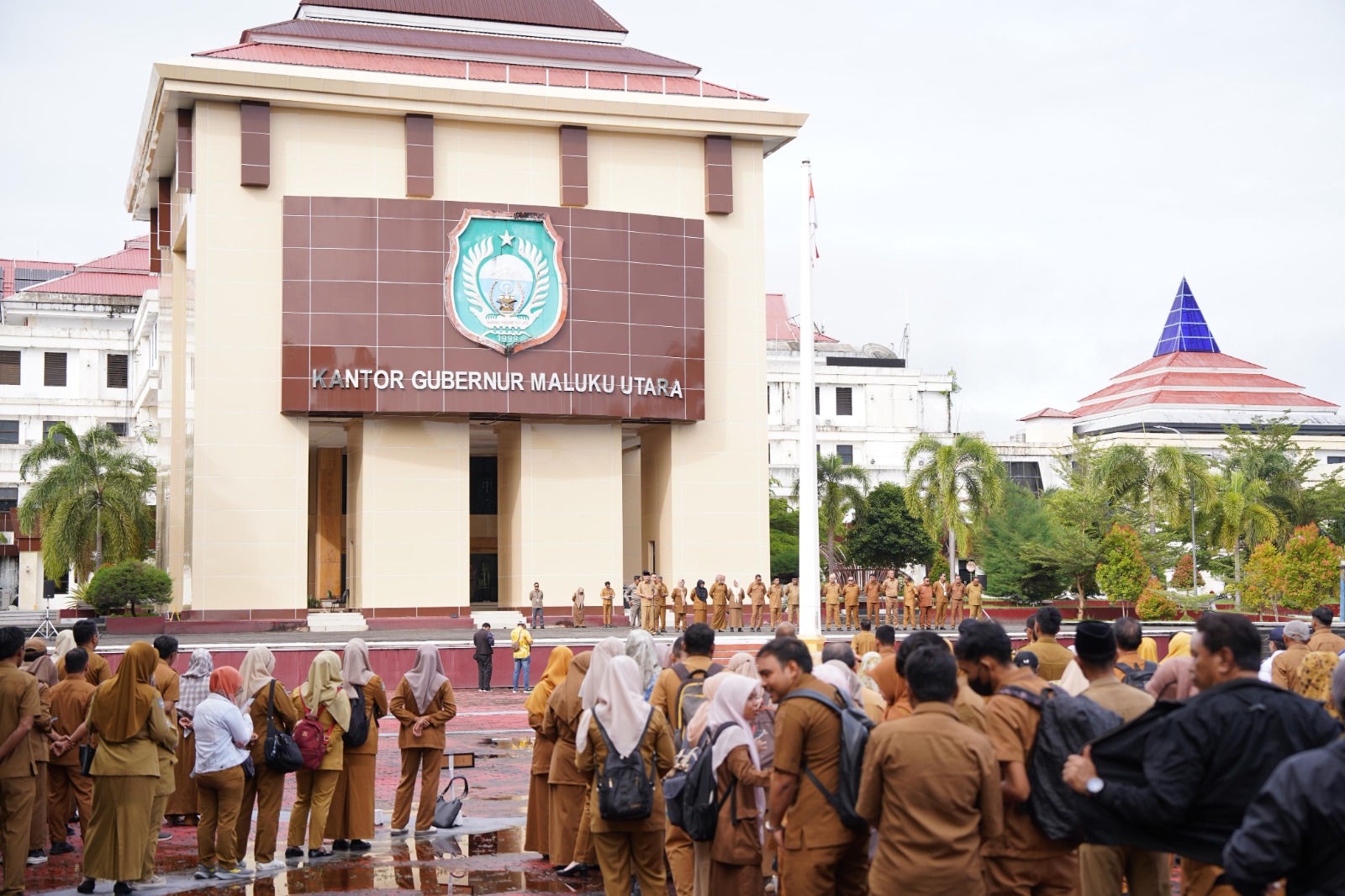 Gambar Kedua