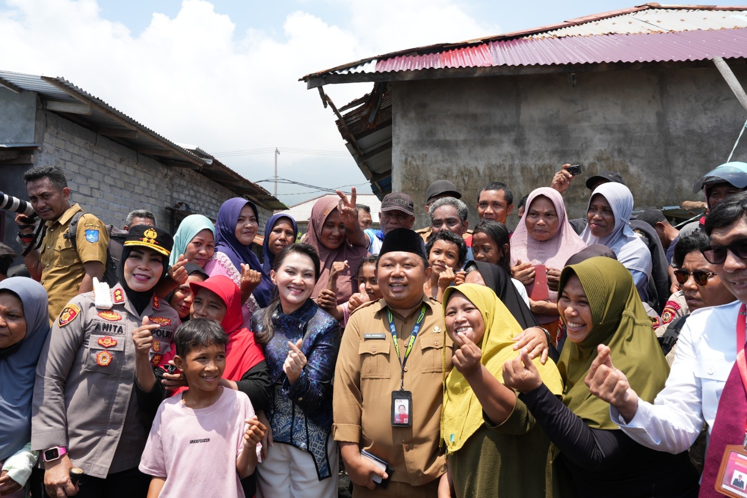 Gambar Kedua