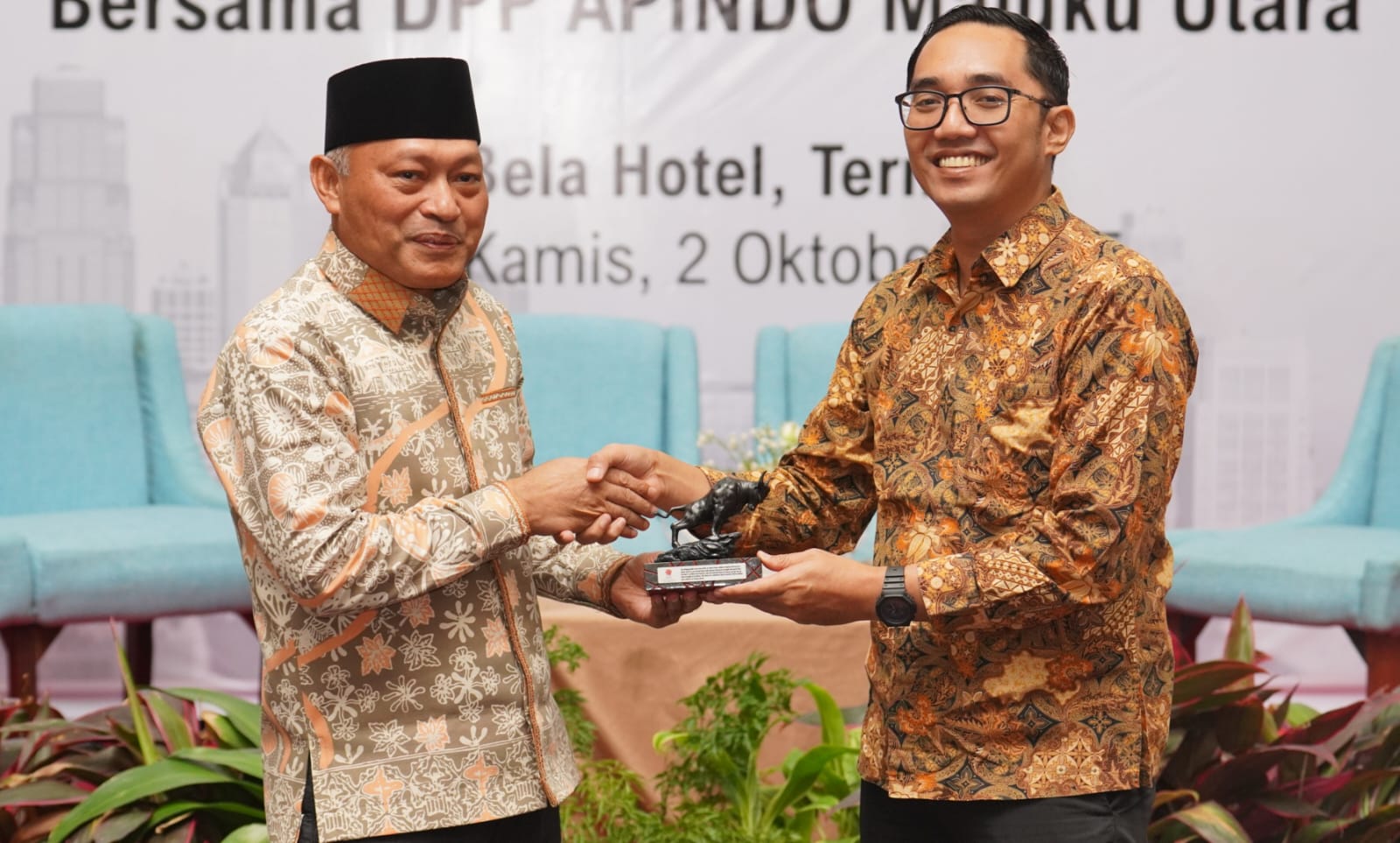 Gambar Kedua