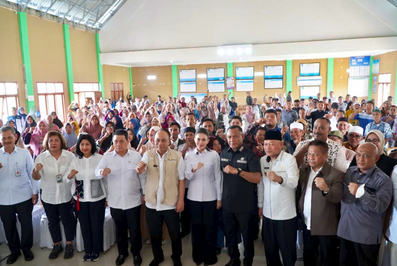 Di dampingi Gubernur Sherly, Dua Menteri RI Kunker di Desa Balbar, Maluku Utara