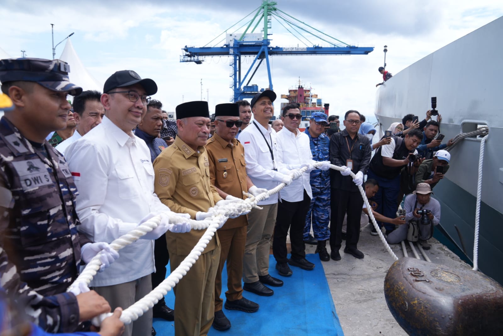 Gambar Kedua