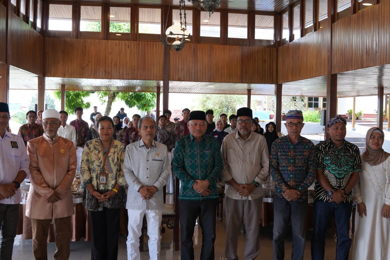 Gambar Kedua