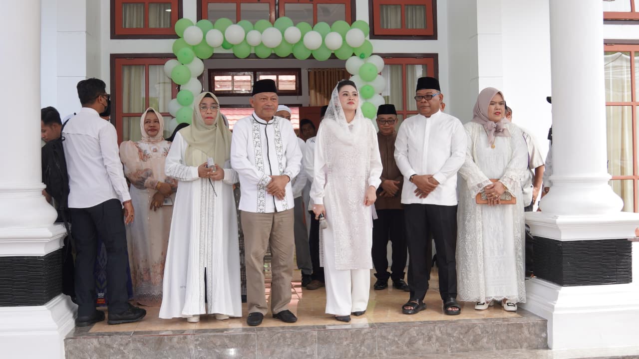 Gambar Kedua