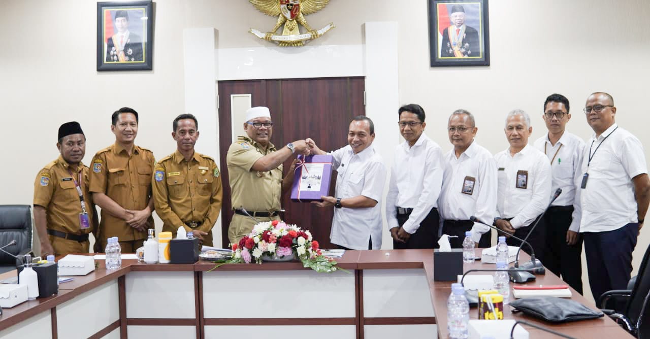 BPKP Malut Serahkan Laporan Eksekutif Daerah Ke Pj. Gubernur Malut