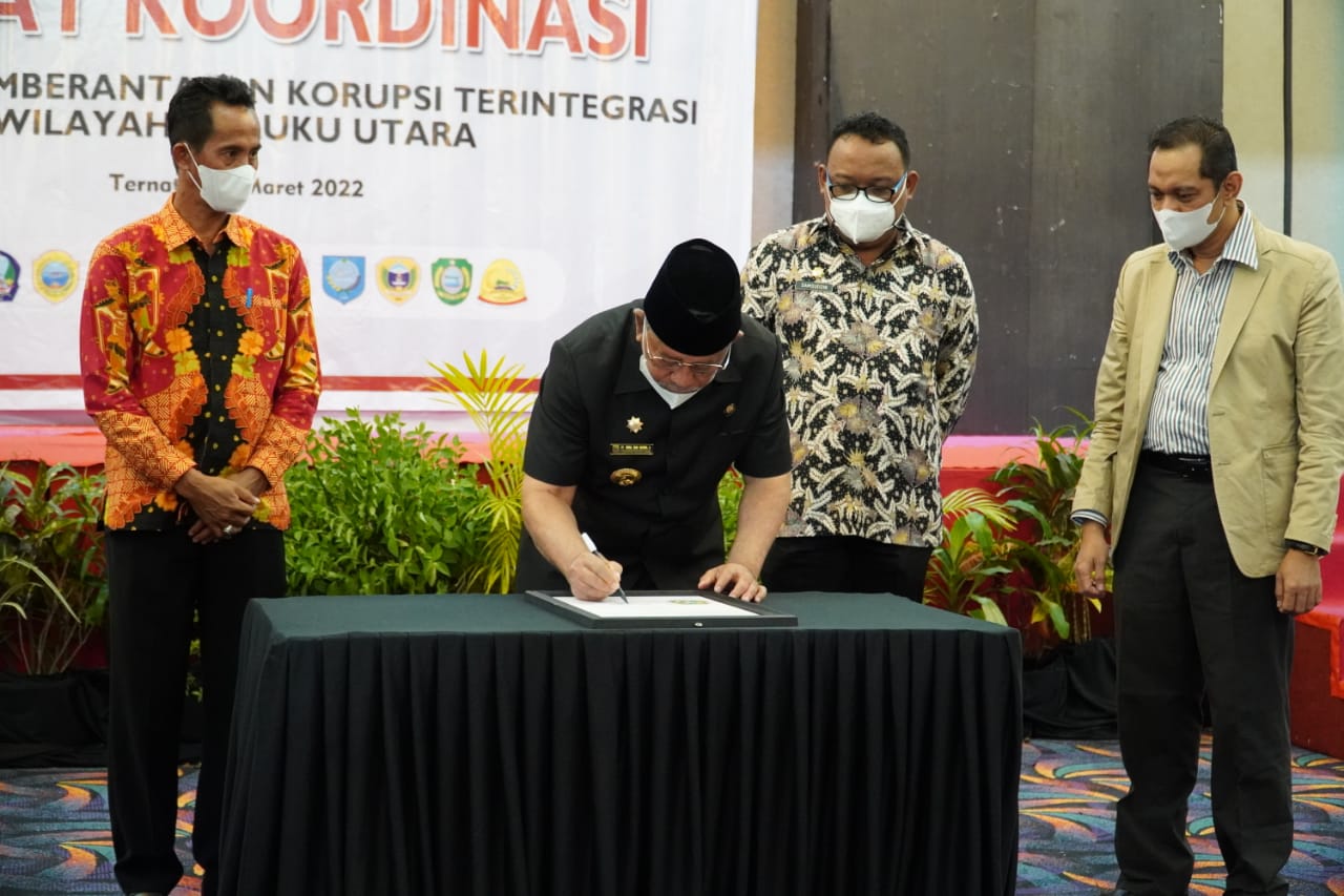 Gubernur Perintahkan SKPD Komitmen Berantas Korupsi