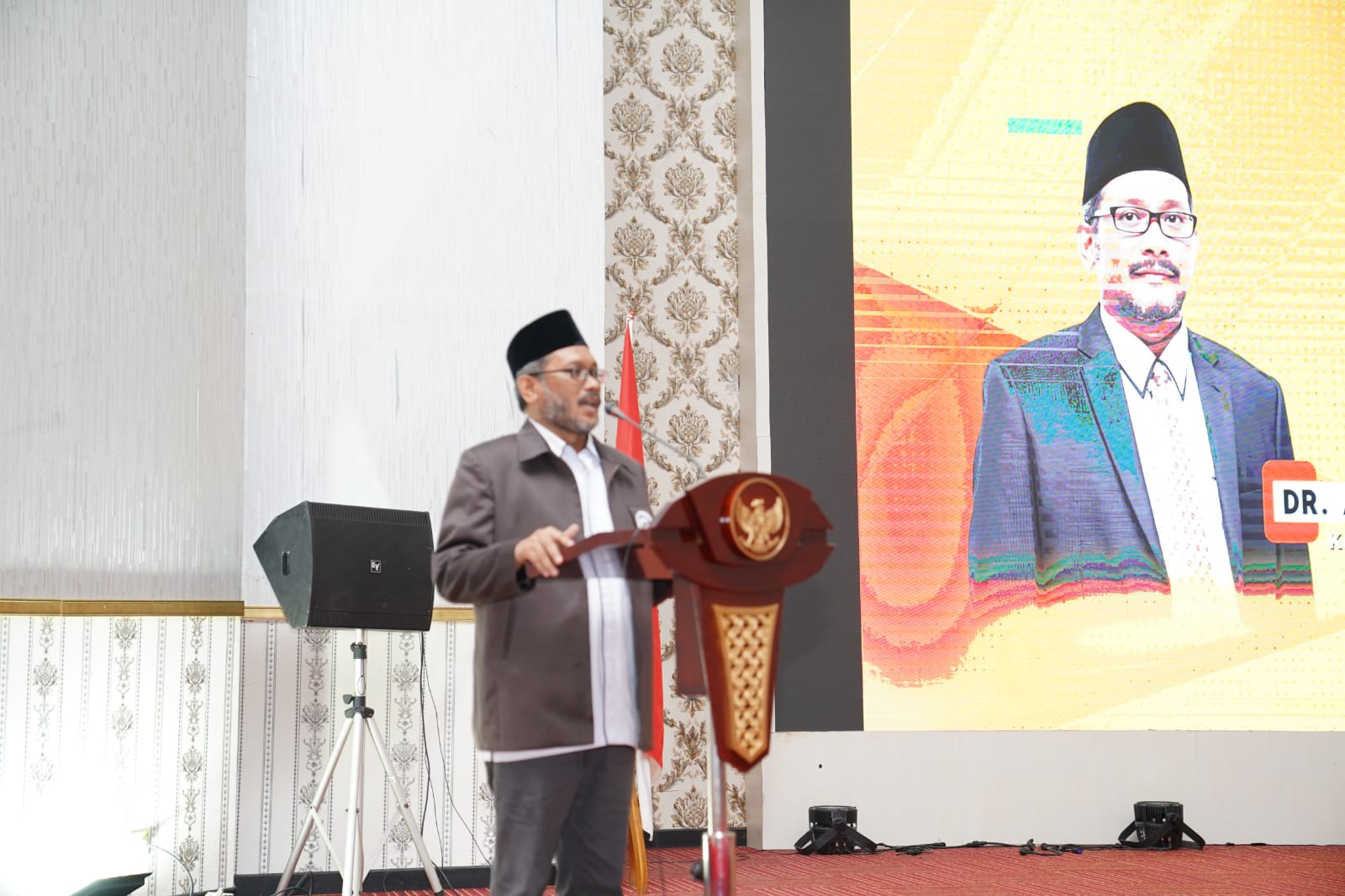 Gambar Kedua